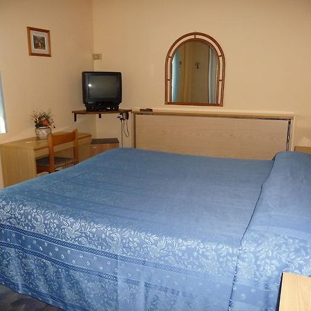 Hotel Astoria Altopascio Δωμάτιο φωτογραφία